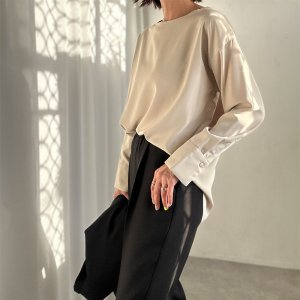 画像2: 大人の女性のマストトップス【liveご紹介アイテム】basic cuffs tops